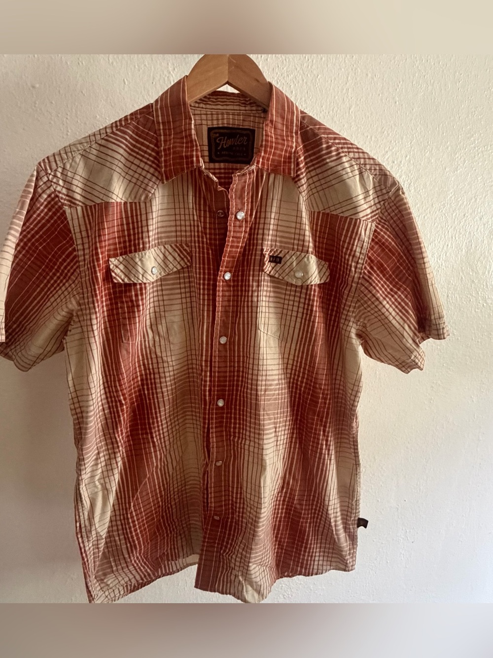 Howler Brothers Men’s Plaid Short Sleeve Western Snap Shirt Rust Cream Size L